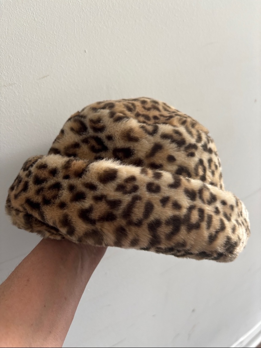 Vintage Ben Berger faux-fur hat, cream w/ d. brown black animal print,size S/M?